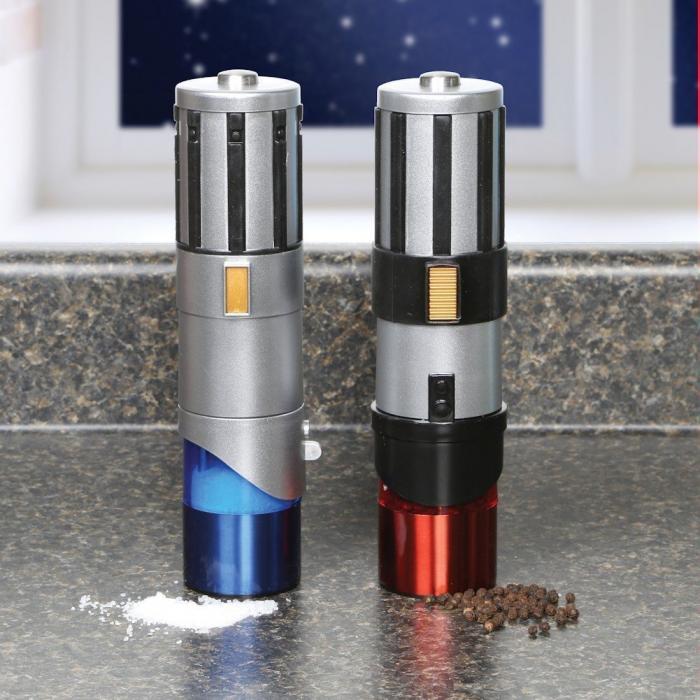 So excited, got the star wars salt and pepper grinders….